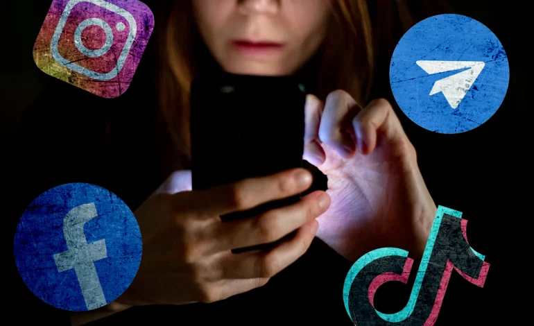 The Interconnection Between Society and Business in the Modern World